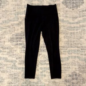Athleta Salutation Stash Pocket II 7/8” Tight